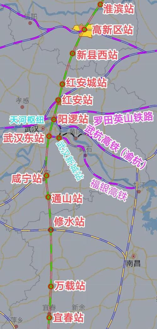 2、云浓山距离武汉市区大概40公里，从汉口坐高铁到三号线到黄陂后，打车过去大概3个小时，在离木兰草堂景区还有两个小时的车程。