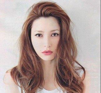 ​藤井莉娜的痣 让人过目不忘