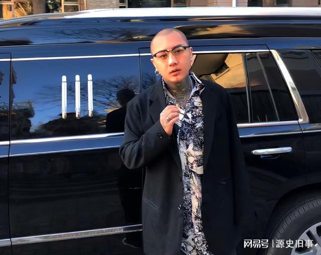 网红天津李四仗义出手，300万购买老方丈道奇豪车，网友：真兄弟-