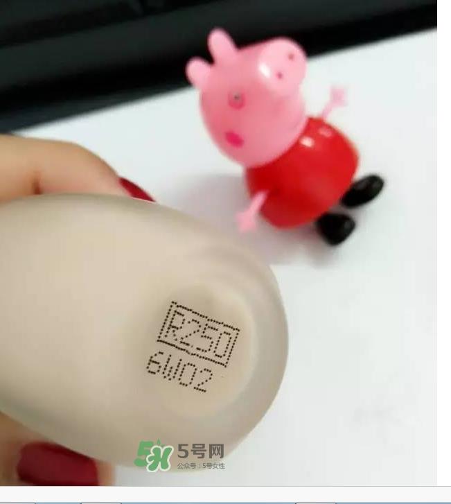 玫珂菲水粉霜怎么样？玫珂菲全新双用水粉霜好用吗？