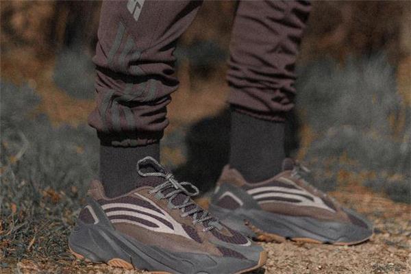 yeezy 700 geode什么时候发售 椰子新配色来袭