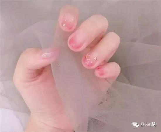 渐变果冻美甲图片大全 少女心泛滥