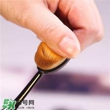 牙刷行粉底刷怎么用?牙刷型粉底刷好吗