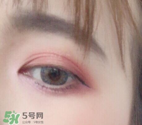 makeup revolution桃花盘怎么画？makeup revolution桃花盘教程