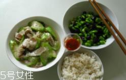 饮食护肤究竟有没有效？不挑食才护肤