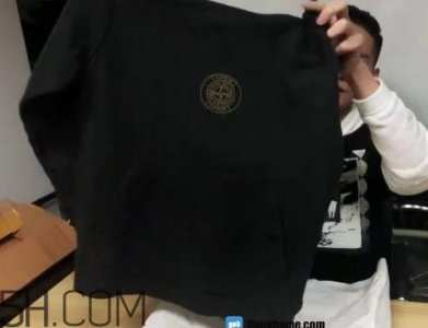 ​supreme与stone island联名卫衣多少钱_上身效果